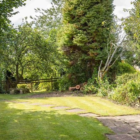 Court Hayes Villa Cheltenham Eksteriør billede