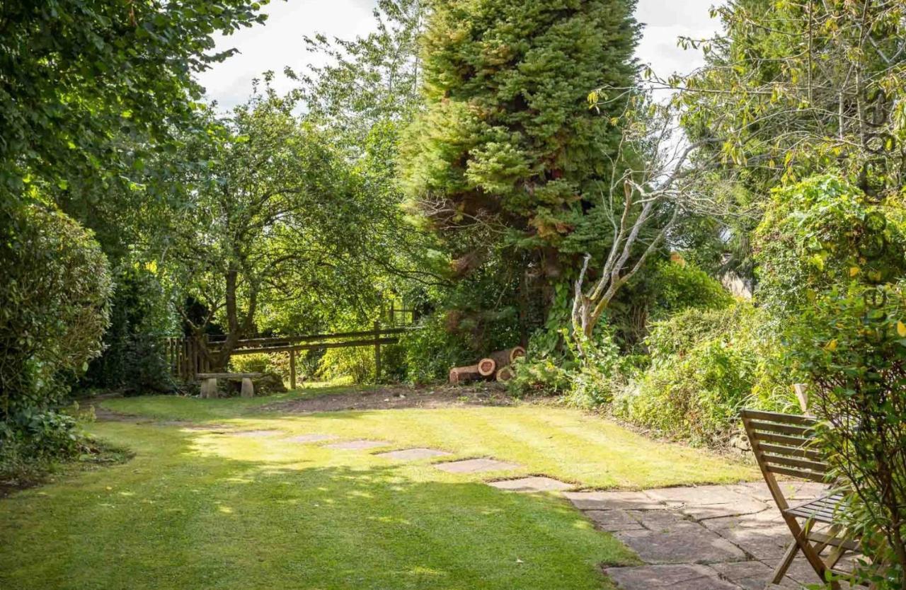 Court Hayes Villa Cheltenham Eksteriør billede